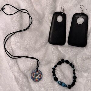 Black Geometric Earrings and Necklace Set
